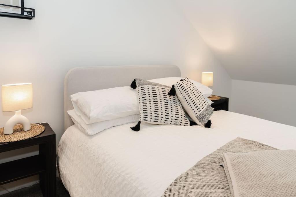 Boutique Apartment - Mazerystays Exley Exterior foto